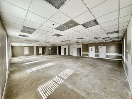 2653 sf for Lease - Can Subdivide