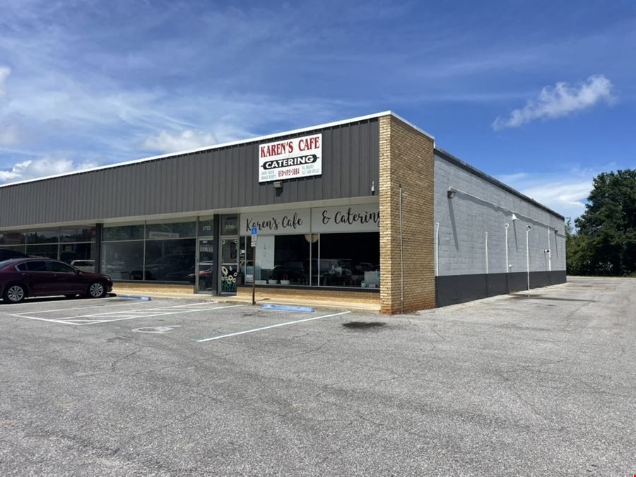 Retail or Industrial Showroom For Lease