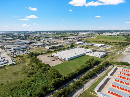 Industrial space for Rent at 624 Texas Central Pkwy in Woodway