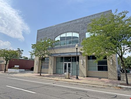 812 S Main St