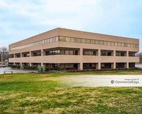 Bridgewater 22 Business Center - 1011 US Route 22 West