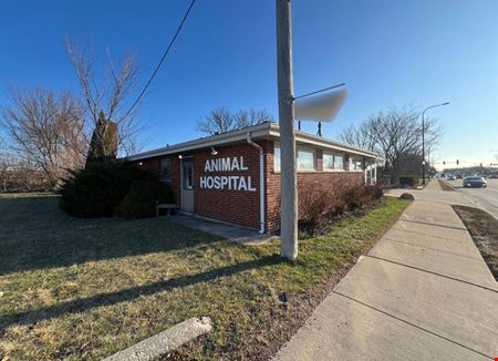 Medical/Office/Retail Building With Adjacent Lot for Sale