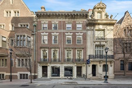 Commercial space at 1631 Locust St in Philadelphia