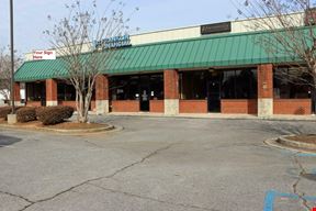 Lil's Plaza