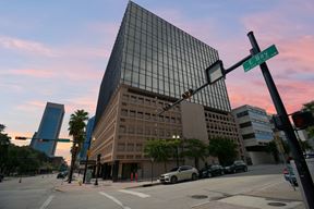 233 East Bay Street #L-04
