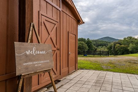 Commercial space at 86 Stable Gate Dr in Blairsville