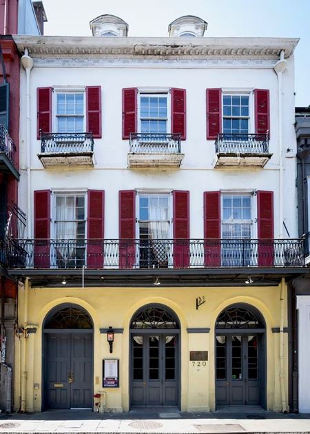 Retail space for Sale at 720 St. Louis Street in New Orleans