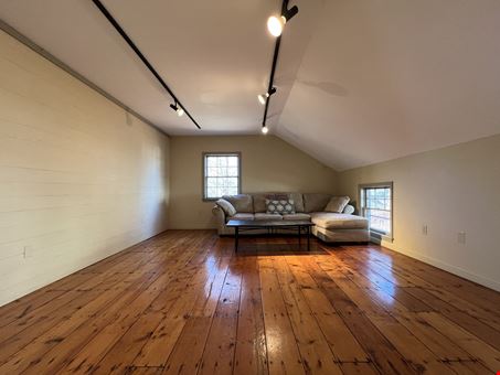 80 Lafayette Rd