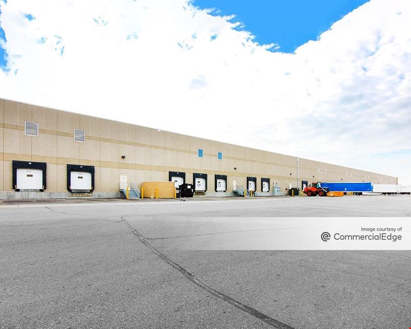 610 Commerce Center