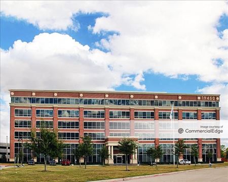 Office space for Rent at Chasewood Crossing II in Houston
