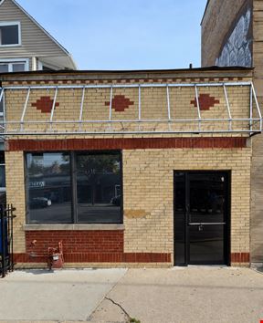 Freestanding Retail Building in the Heart of Ravenswood