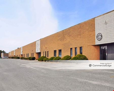 Industrial space for Rent at 400 Oser Avenue in Hauppauge