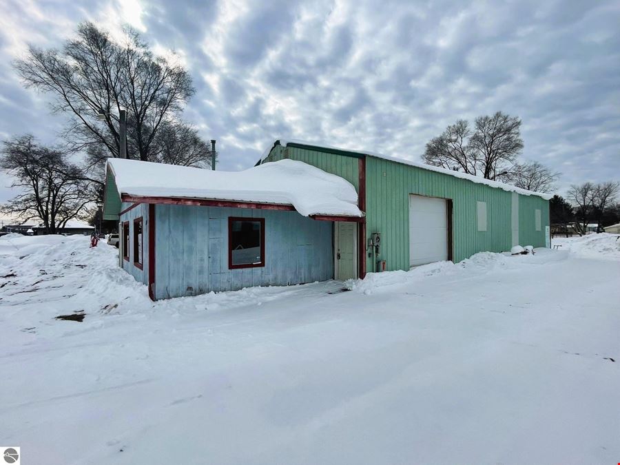 405 N Cedar St