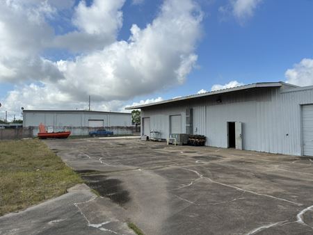 Industrial space for Rent at 5734 Heffernan St in Houston