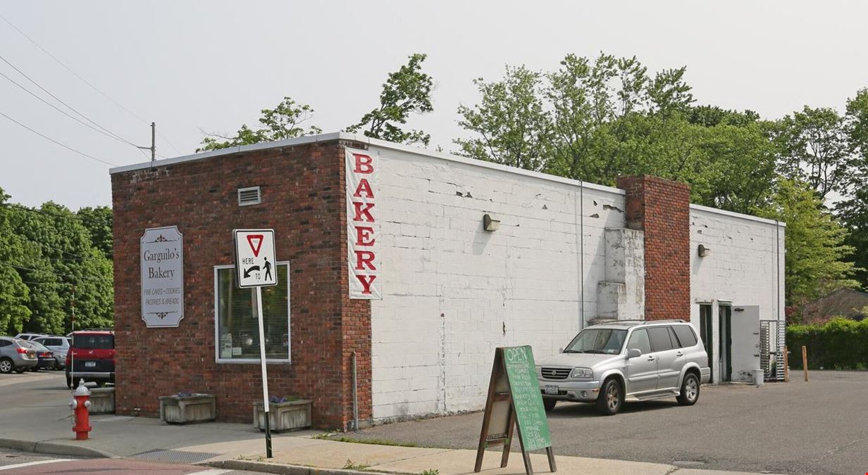 503 Lake Ave