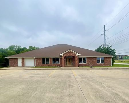 Office space for Sale at 1156 N Bonnie Brae St in Denton