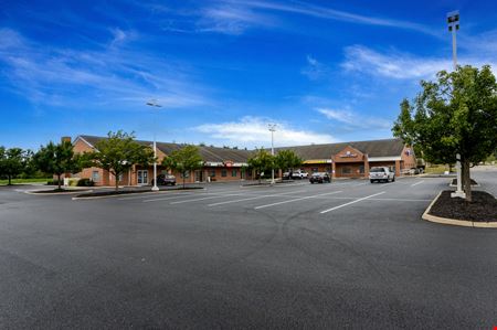 Retail space for Rent at Homestead Plaza in Seville