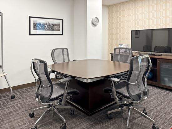 Regus - Scottsdale - Financial Center III