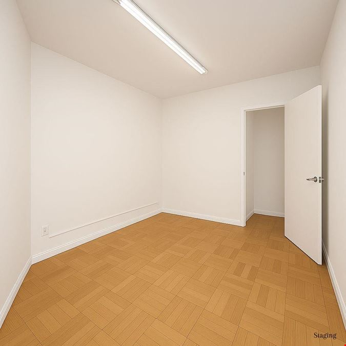 44-30 Macnish St