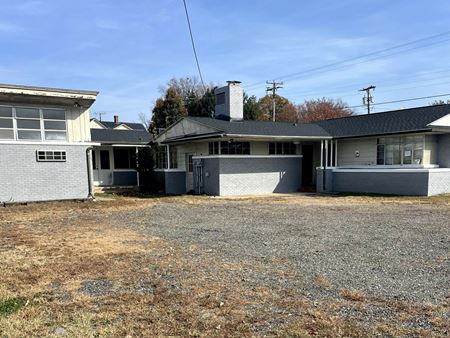 Office space for Sale at Price Reduced! Freestanding Commercial Building in Remington