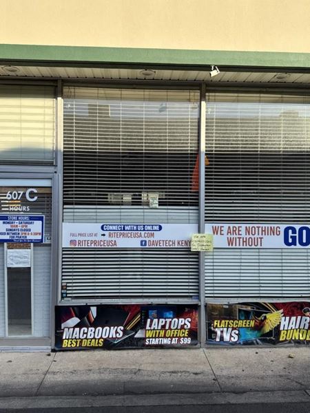 Retail space for Rent at 607 Reisterstown Rd in Pikesville