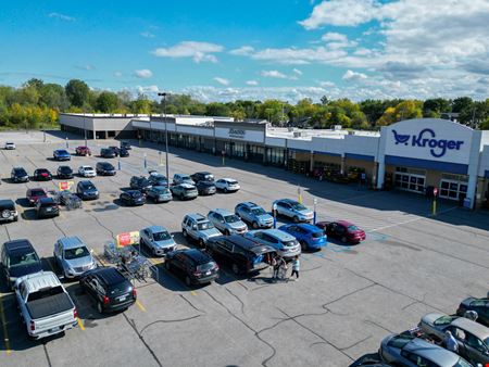 Retail space for Rent at Majestic Square in Essexville