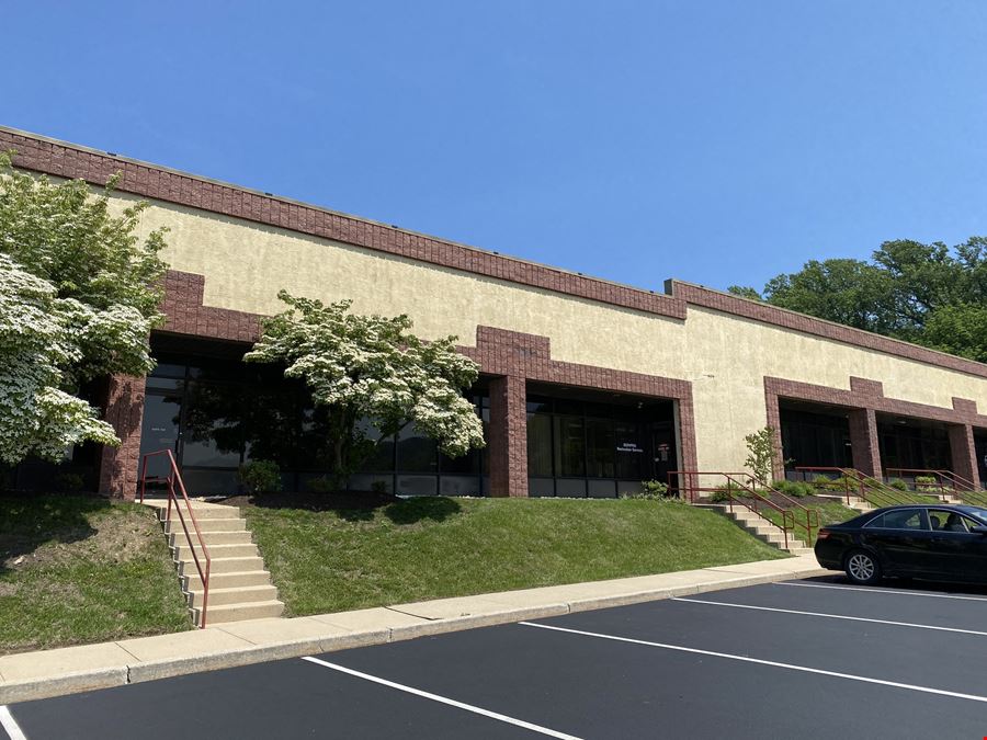Two Contiguous (Divisible) Suites Available