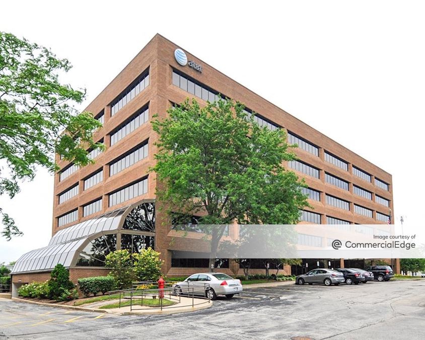 95 West Algonquin Road