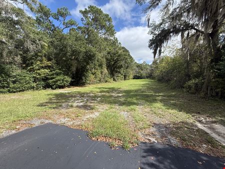 Warehouse Facility on 1+ Acre Lot