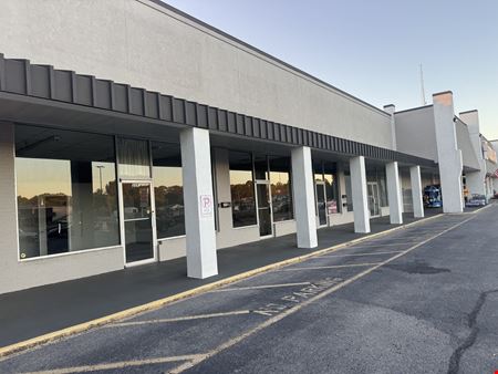 Town Plaza -   N Brindlee Mountain Pky. Arab, AL