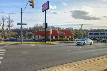 Ready-Made Drive-Thru at a Signalized Corner
