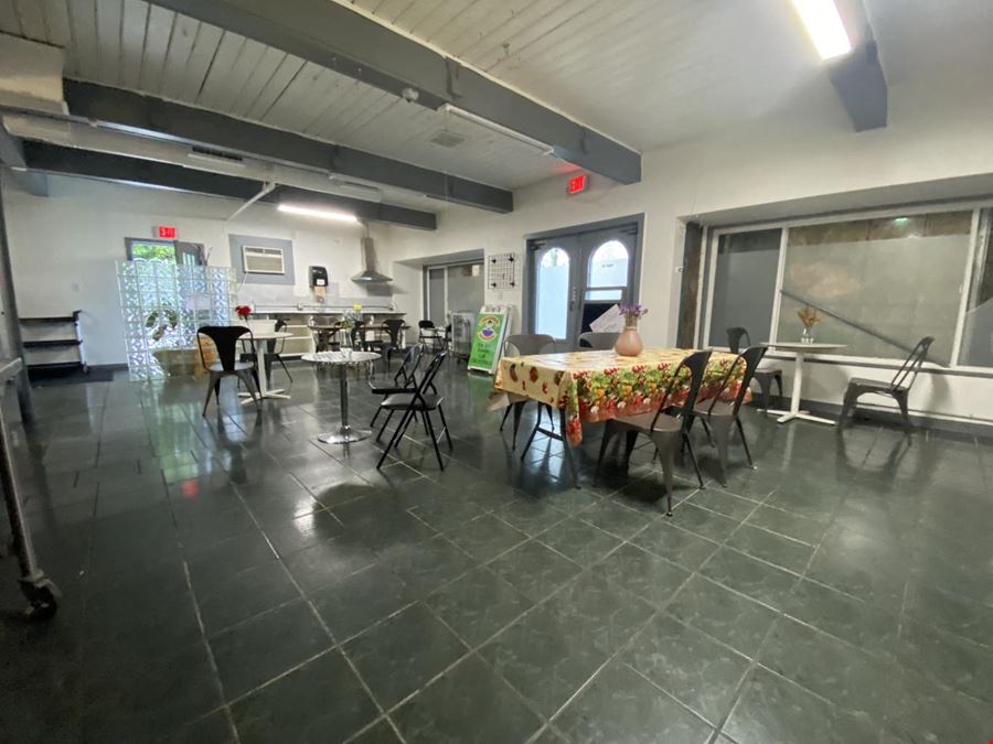 Retail Restaurant Building For Sale Near Seattle  I-90 
