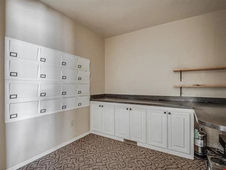 525 Tower Dr, Moore OK 73160