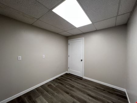 704 University Ave W