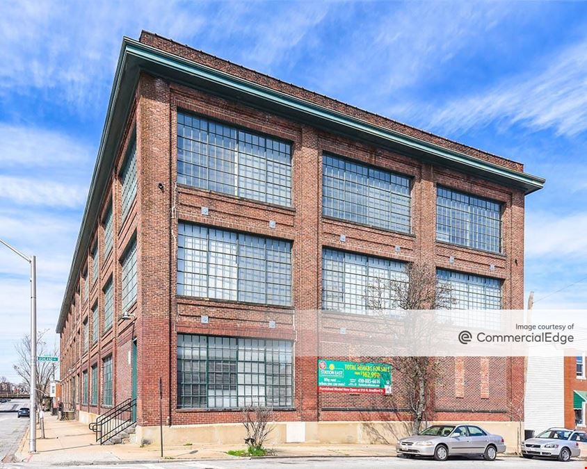 901 N Milton Ave