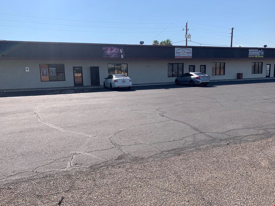 Retail property in Glendale, AZ