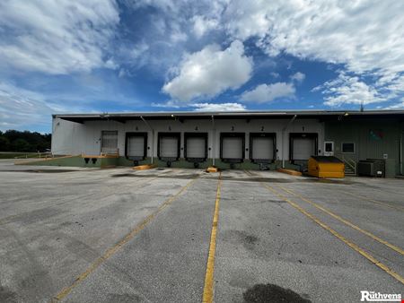 Warehouse in Frostproof