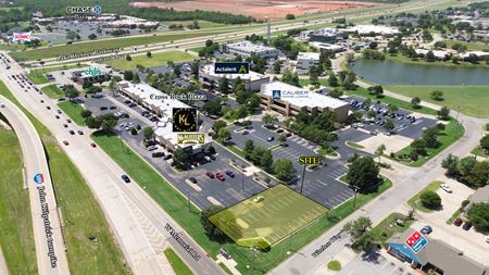 Retail space for Rent at Cross Rock Shops in Oklahoma City
