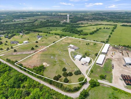 Office space for Sale at 1101 Willy Vester Rd in Van Alstyne