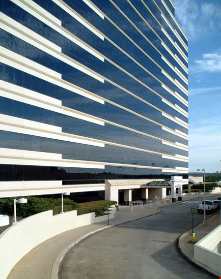 Offices at 3000 RiverChase