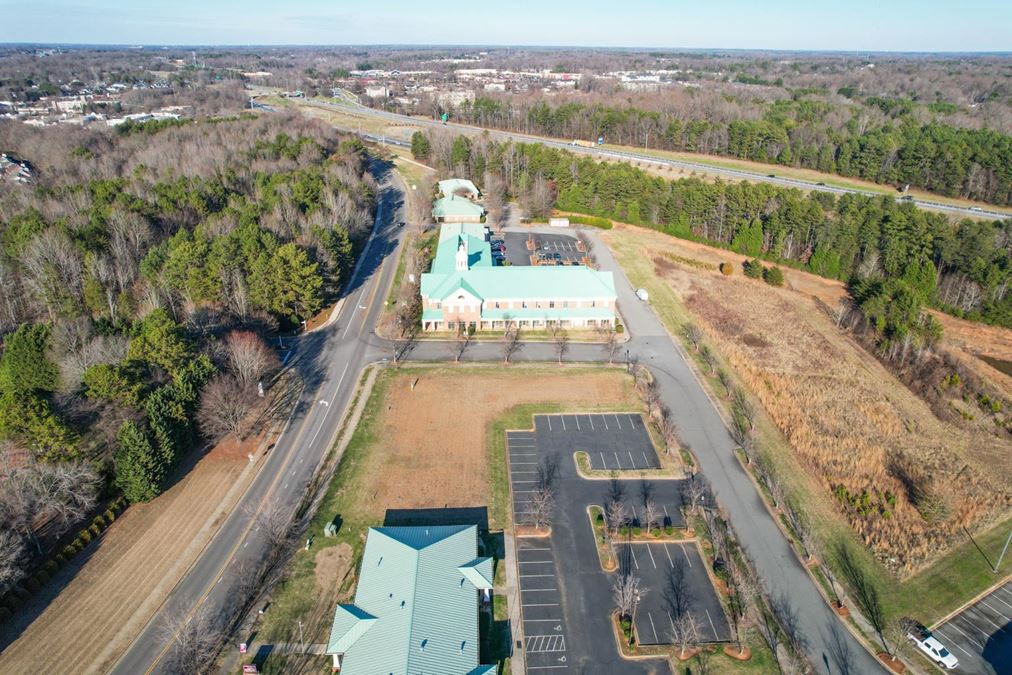 15905 Brookway Dr, Huntersville, NC 28078