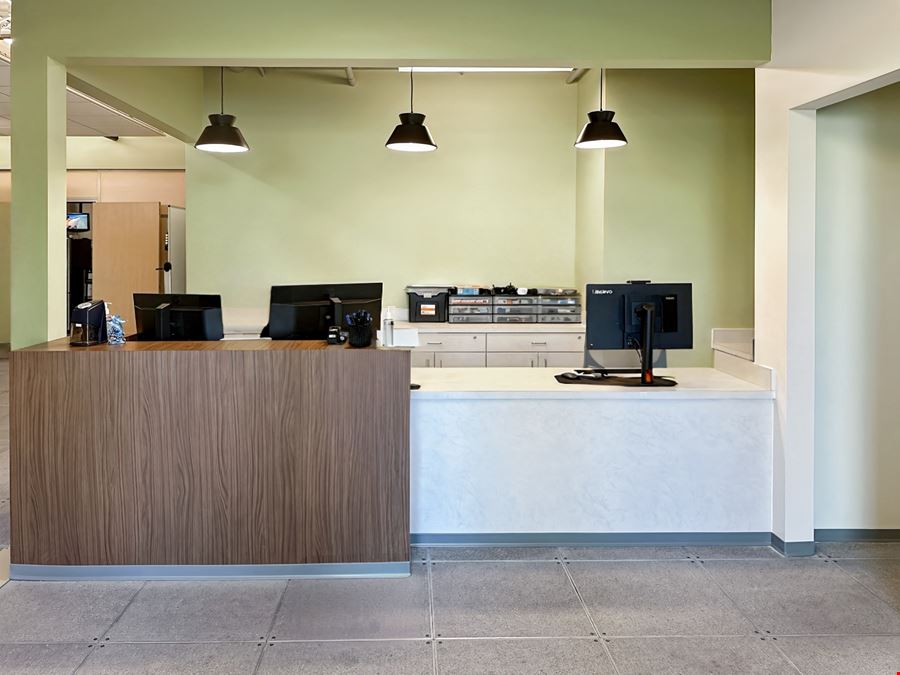 Regus - Meridian - W Overland Road