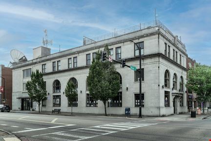 Urban Lofts, Boutique Hotel & Signature Rooftop Bar with Elevator