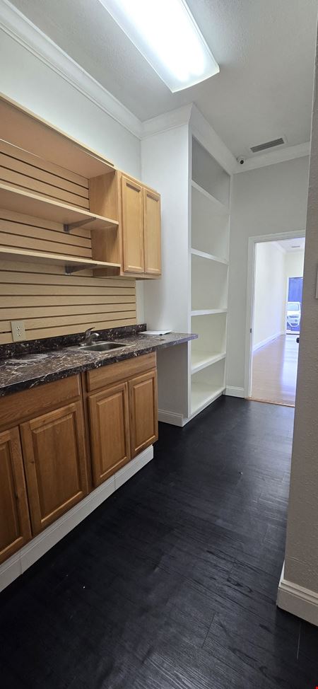 Retail-Office For Lease on SR 52