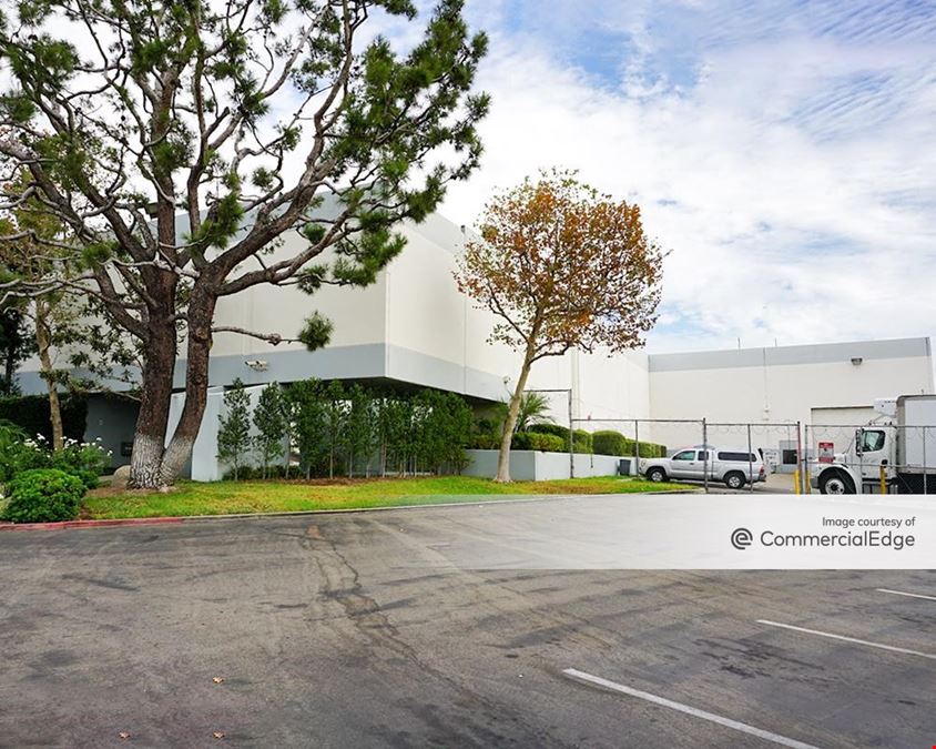 6550 E. Washington Blvd.