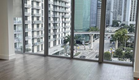 Chase Bank Building | Unit 702