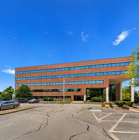 55 Ferncroft Rd