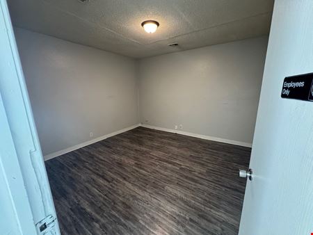 305 N Redbud Ave