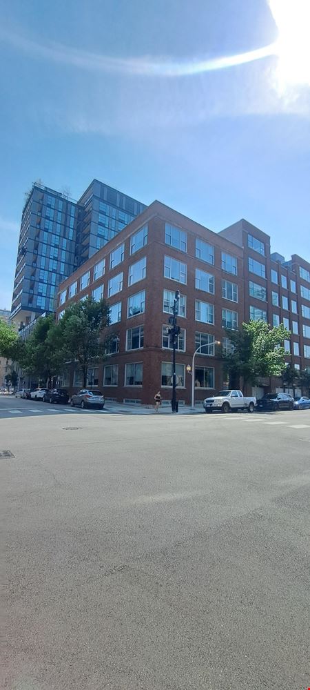 Office space for Rent at River North Executive Loft Offices Available in Chicago