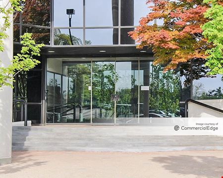 Executive Center 3